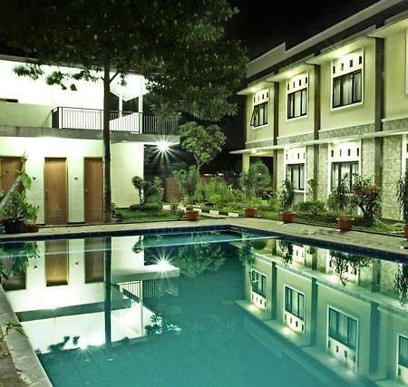 بوكور Gumilang Hotel المظهر الخارجي الصورة