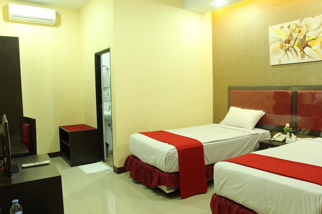 بوكور Gumilang Hotel الغرفة الصورة