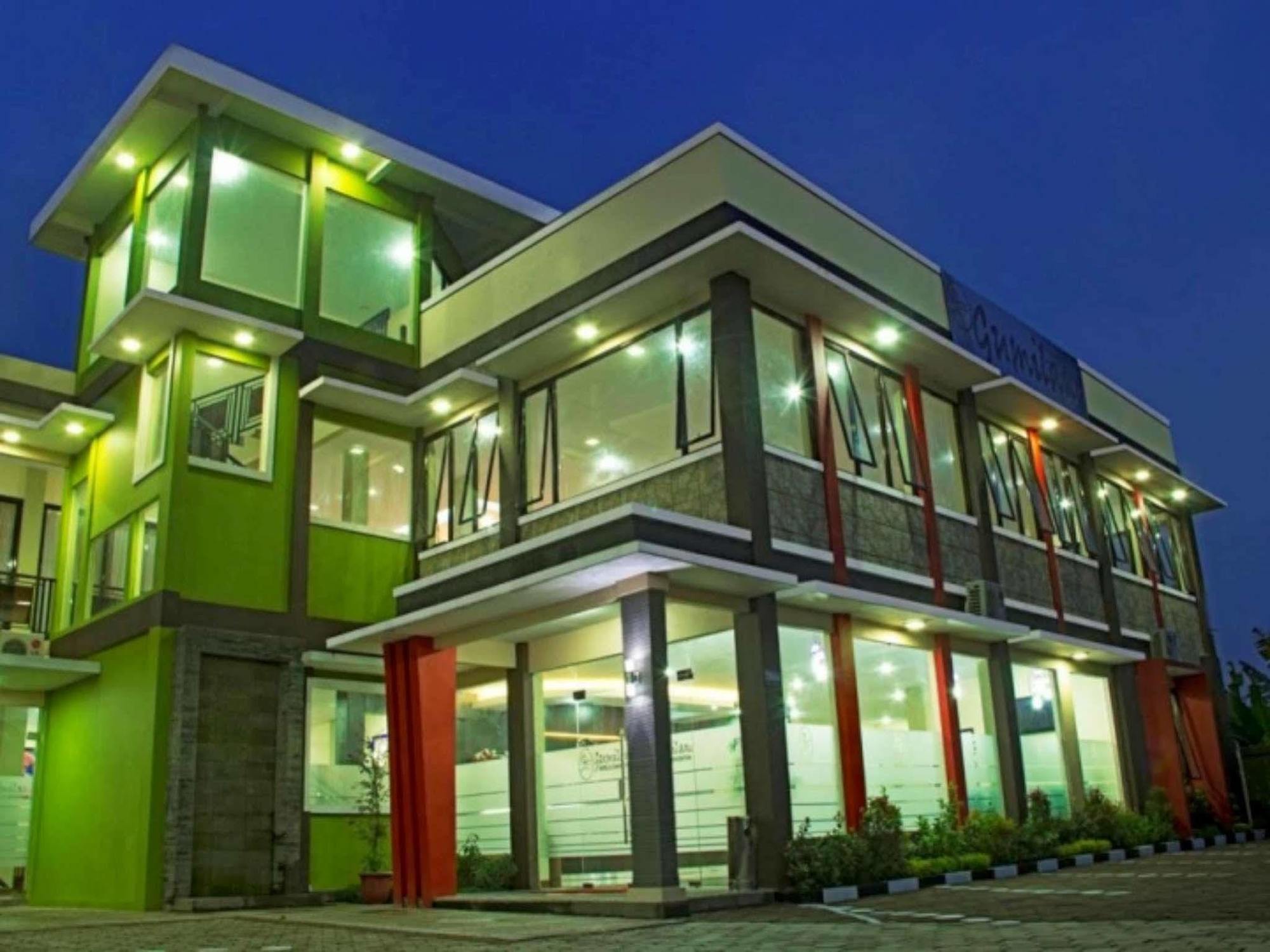 بوكور Gumilang Hotel المظهر الخارجي الصورة