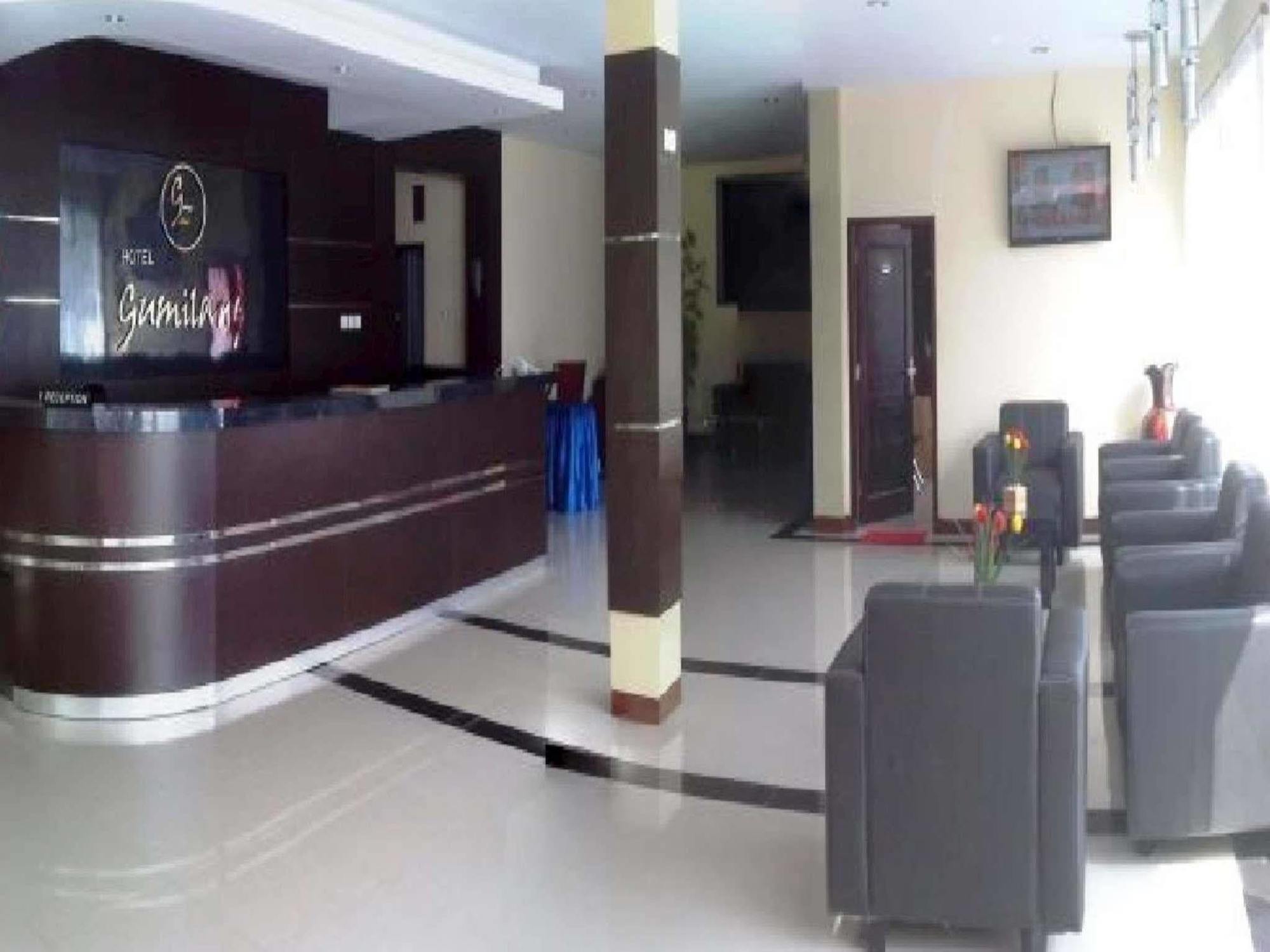 بوكور Gumilang Hotel المظهر الخارجي الصورة